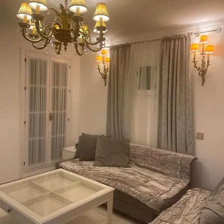 Rest Nueva Andalucia, Puerto Banus Apartment *
